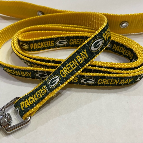 โ๏ธSOLDโ๏ธ๐HP๐๐Pets First, NFL,Green Bay Packers, Reflective Dog Collar & Leash - Picture 12 of 14